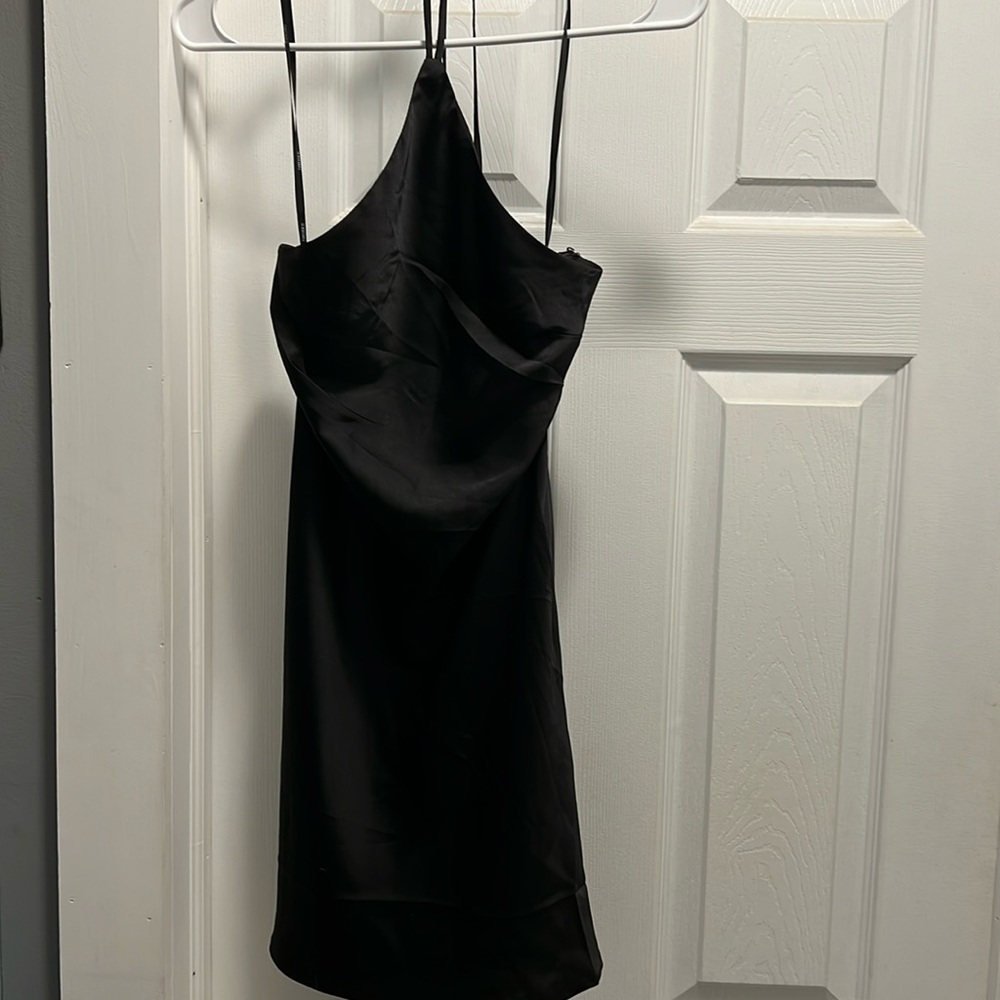 Thin black dress. Forever 21. Size small. Halter neck tie.